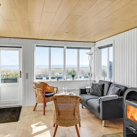 2 Bedroom Beautiful In