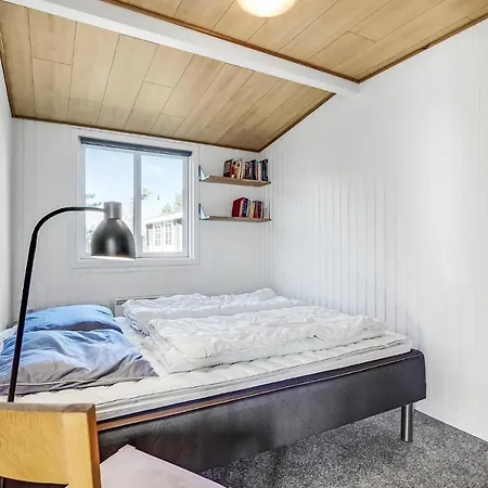 펜션 2 Bedroom Beautiful In Romo