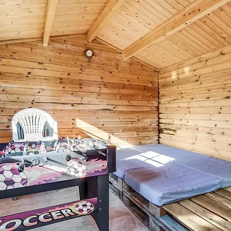 2 Bedroom Beautiful In