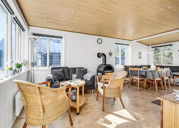 Ferienhaus 2 Bedroom Beautiful In