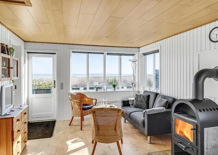 2 Bedroom Beautiful In